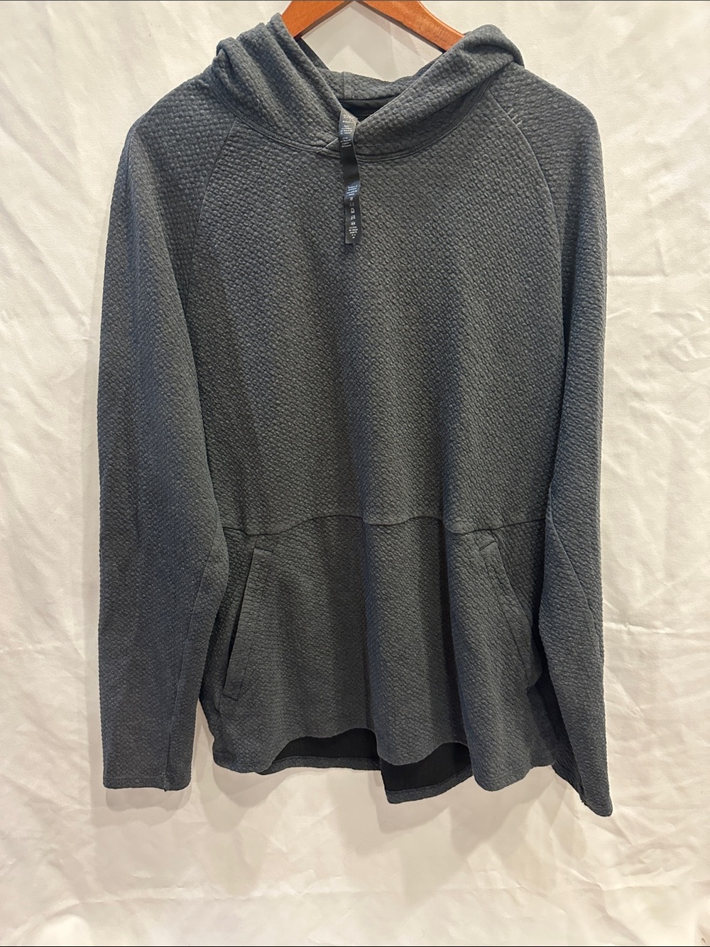 Men's Hooded Textured Pullover Sweater - GrayLululemon large